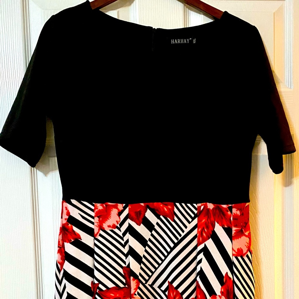 2xl Floral/ Black dress with pockets